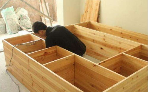 黄瓜视频成年污下载比木工贵多少，木工和黄瓜视频成年污下载对比